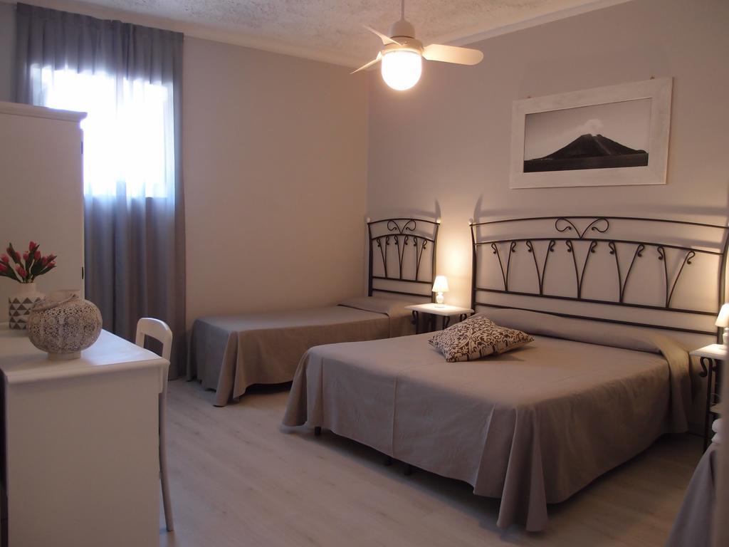 Hotel Odissea Canneto  Exterior foto